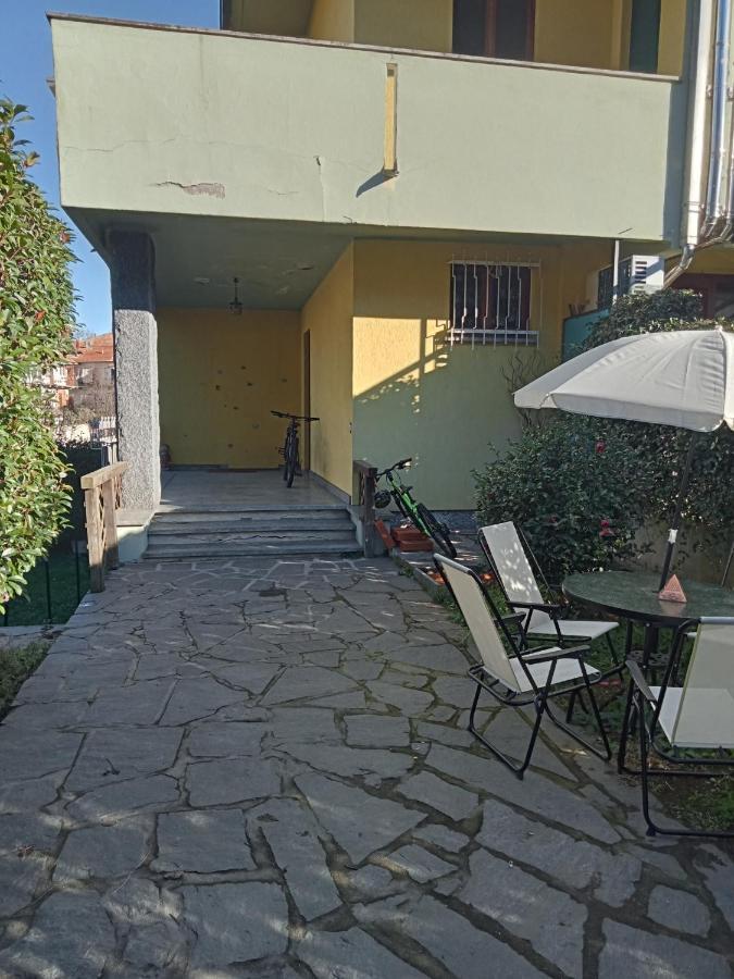 La Casa Di Elisa Affittacamere Gravellona Toce Buitenkant foto